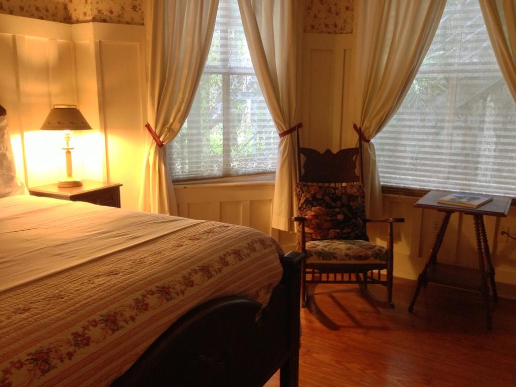 Miami River Inn By Renzzi מראה חיצוני תמונה