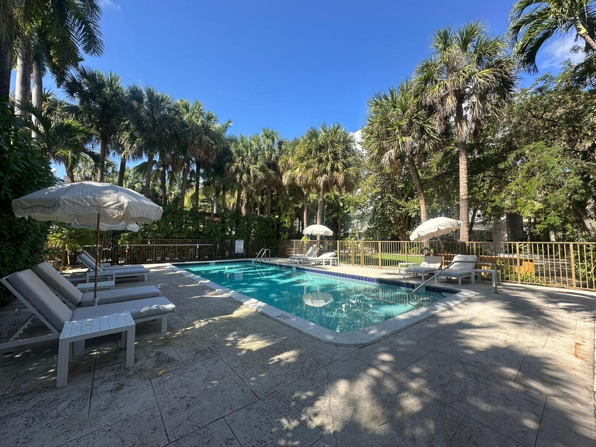 Miami River Inn By Renzzi מראה חיצוני תמונה